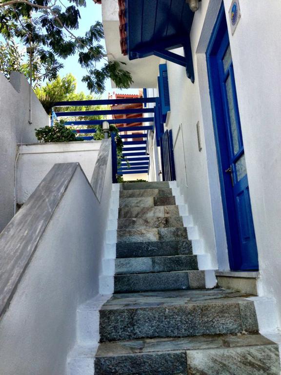 Idroussa Διαμέρισμα Μπατσί Εξωτερικό φωτογραφία